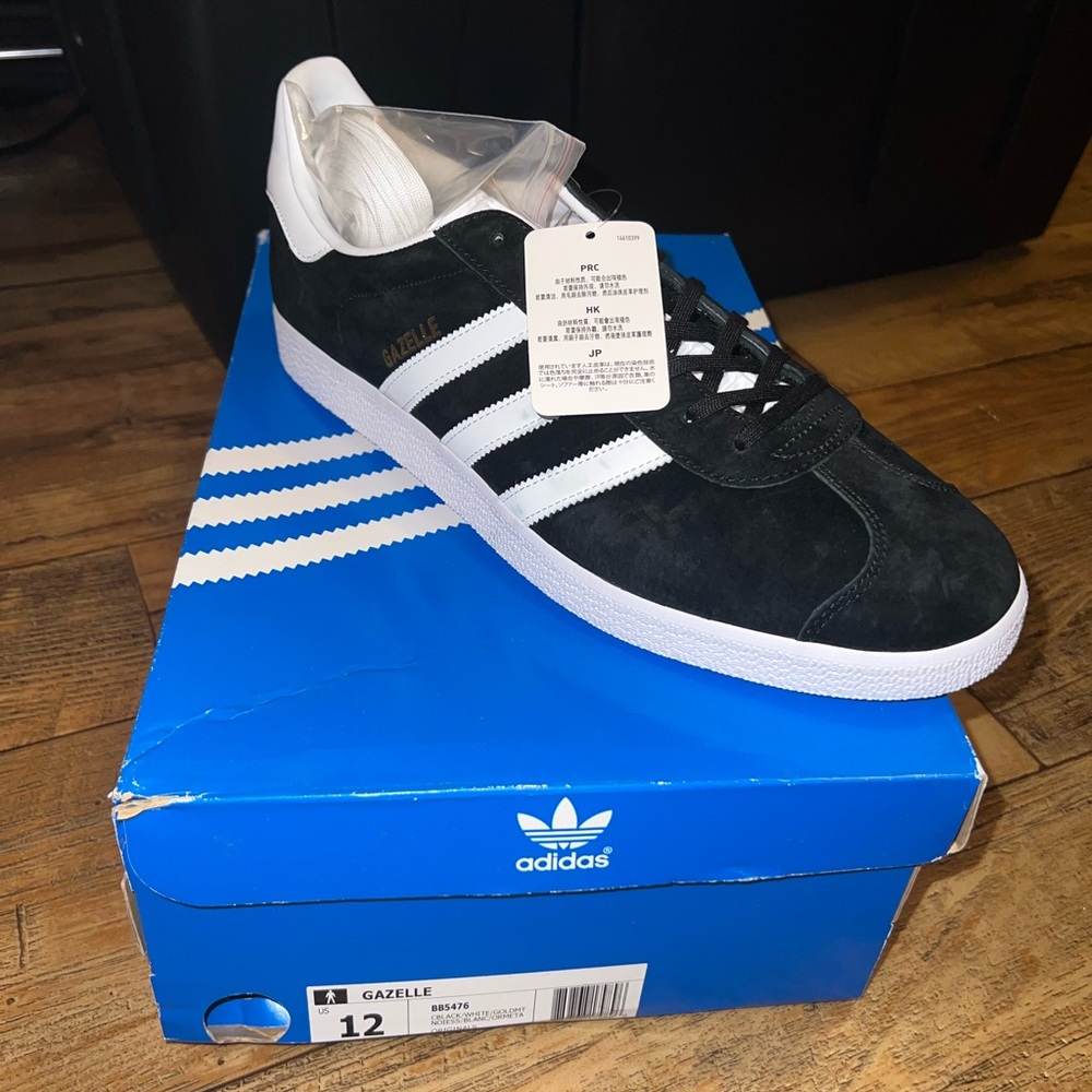 Men Adidas BRAND NEW